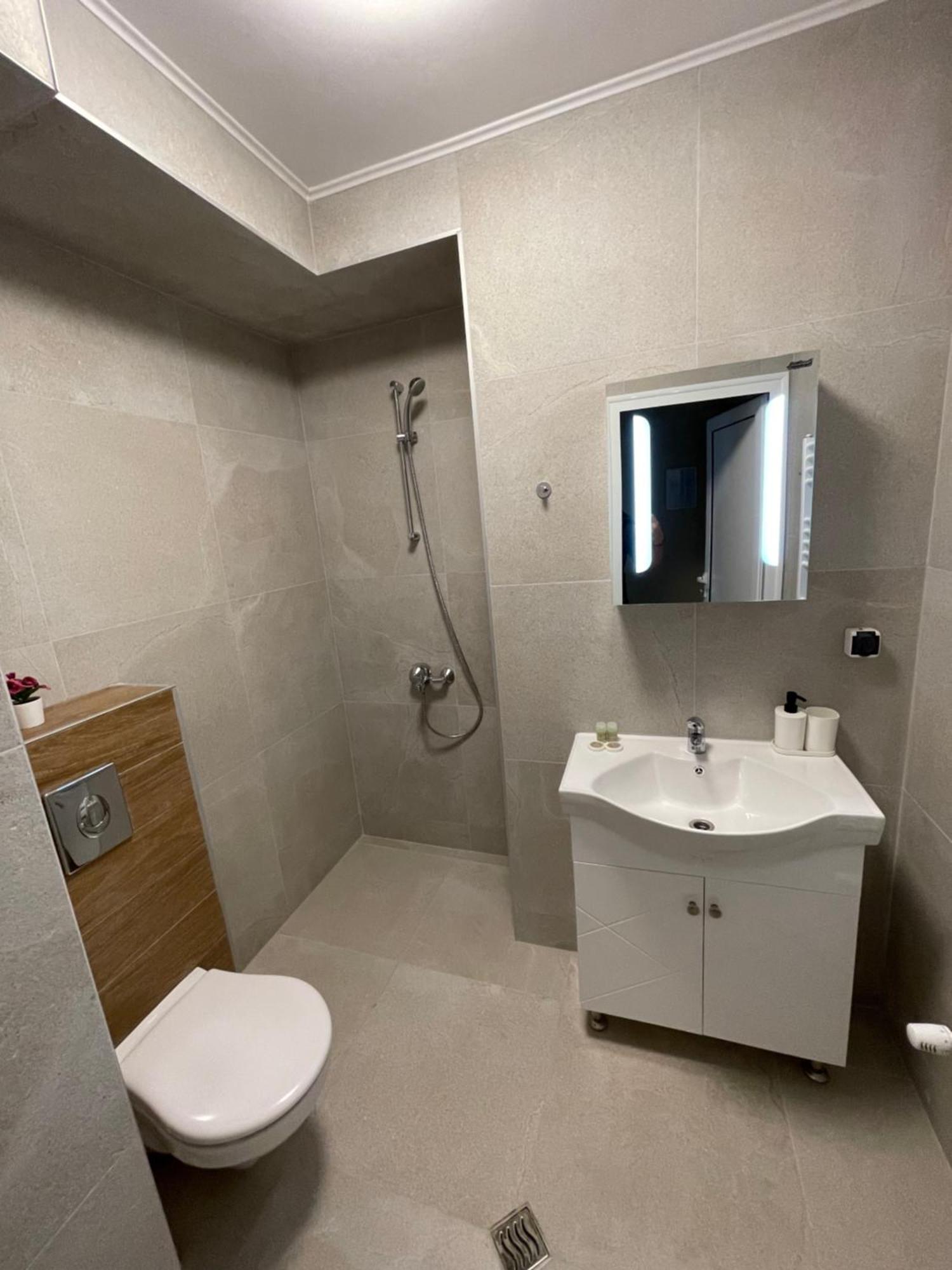 Movie Flats Apartment Sofia Ngoại thất bức ảnh