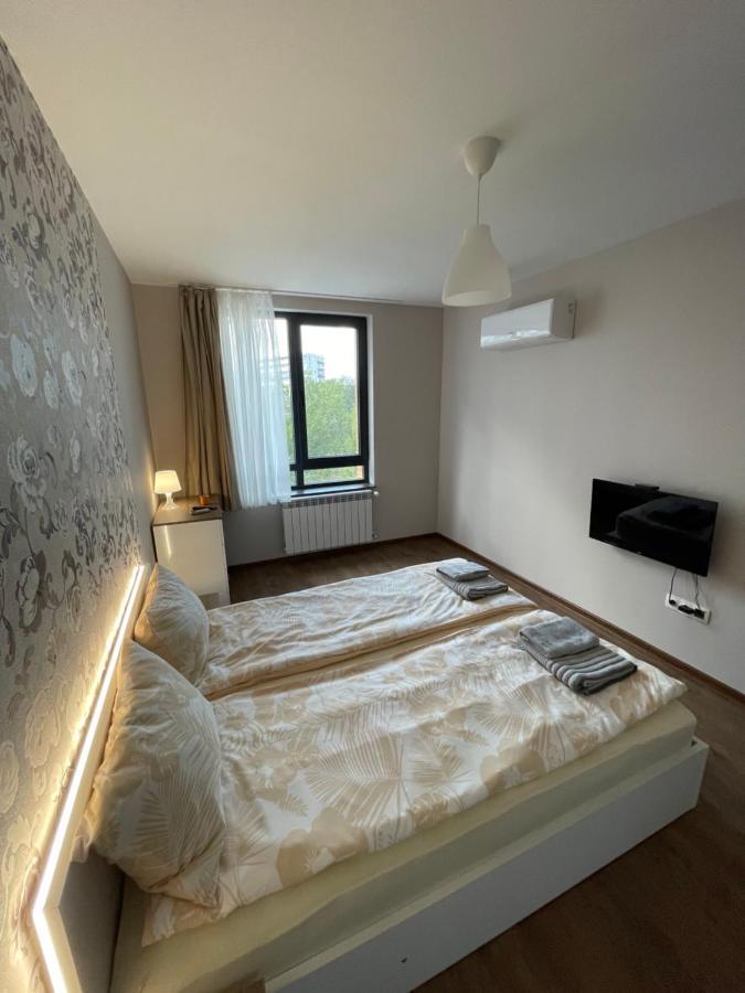 Movie Flats Apartment Sofia Ngoại thất bức ảnh